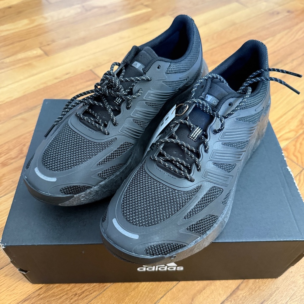 Adidas Adizero Aruku Black Iron Metallic Men’s Size 13 IH0972